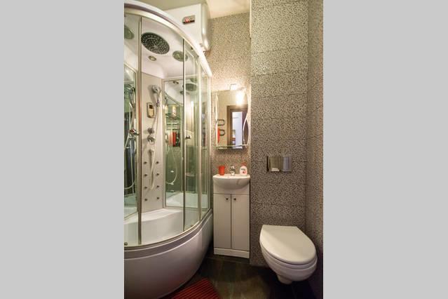 Modern Luxury Studio In The Center Of Kharkiv At Konstitutsii Square Экстерьер фото