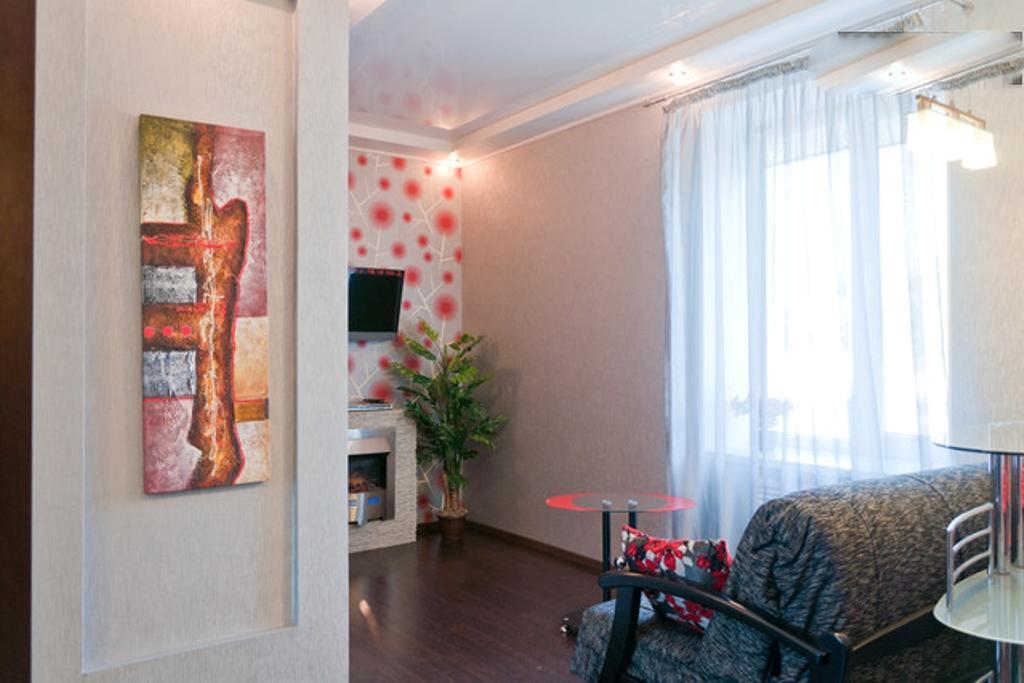 Modern Luxury Studio In The Center Of Kharkiv At Konstitutsii Square Экстерьер фото